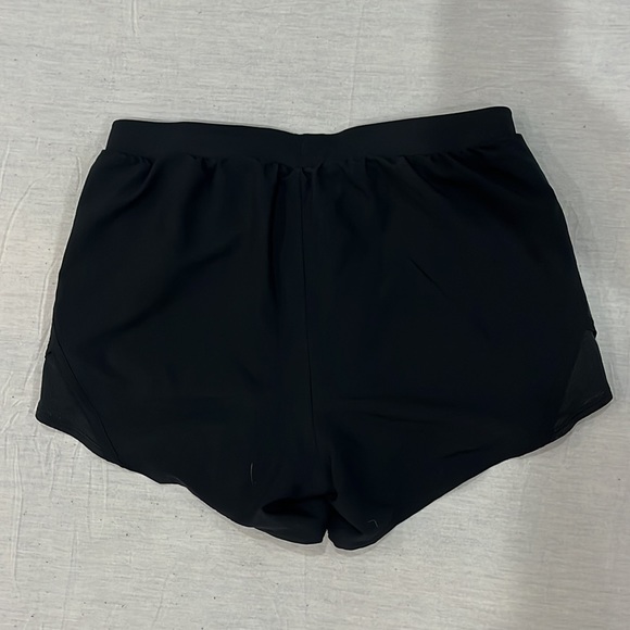 Under Armour Running Shorts - Picture 2 of 2